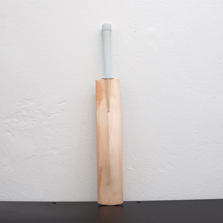 #572 FPS2 Size 3 G3/EW Bat - 1lb 10.9oz