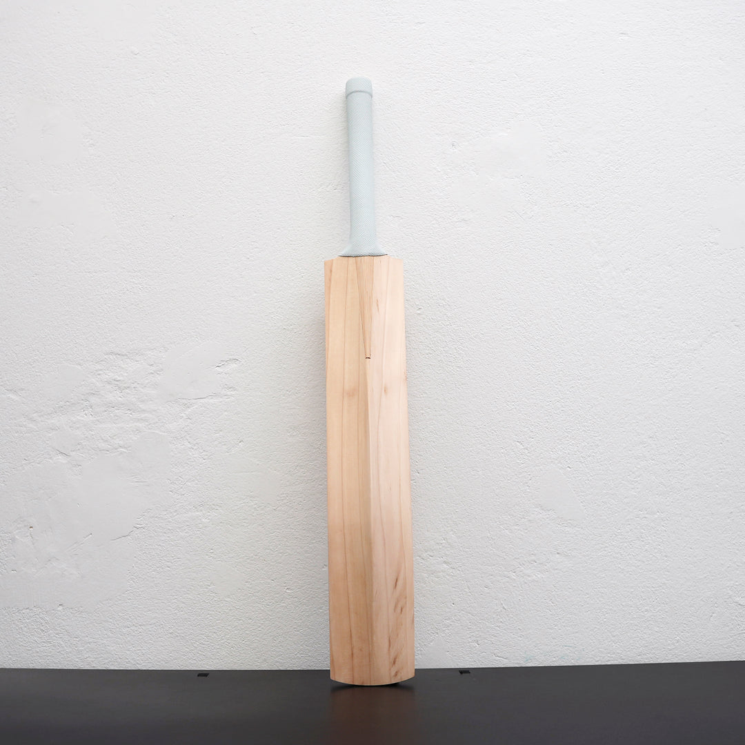 #580 FPS1 Size 5 G2/EW Bat - 1lb 15.9oz