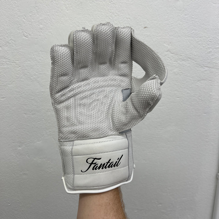 G1-C4 WK Gloves